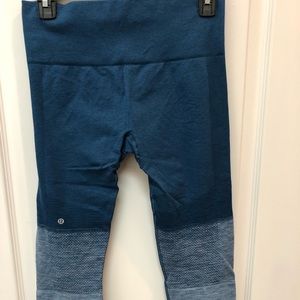 Lululemon yoga pants - size 4